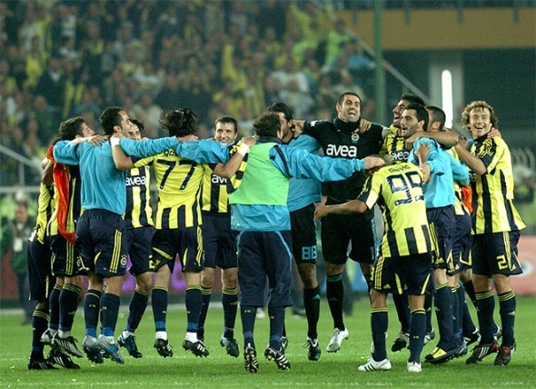 Fotoğraflarla unutulmaz Galatasaray - Fenerbahçe derbileri 15