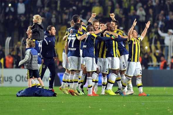 Fotoğraflarla unutulmaz Galatasaray - Fenerbahçe derbileri 29