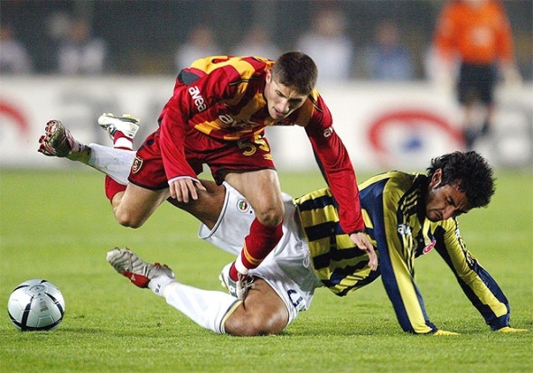 Fotoğraflarla unutulmaz Galatasaray - Fenerbahçe derbileri 6