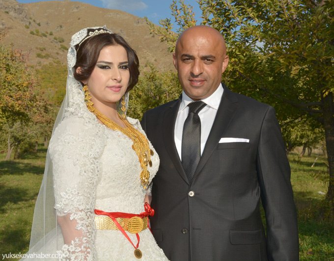 Şemdinli'de yapılan Töre ailesinin düğününden fotoğraflar 1