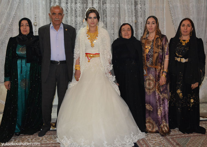 Şemdinli'de yapılan Töre ailesinin düğününden fotoğraflar 21