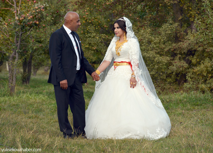 Şemdinli'de yapılan Töre ailesinin düğününden fotoğraflar 26