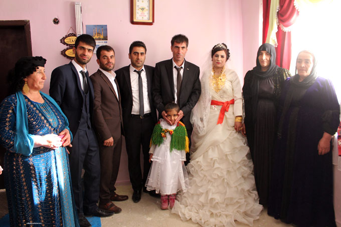 Yüksekova Düğünleri (15-16 Kasım 2015) 18