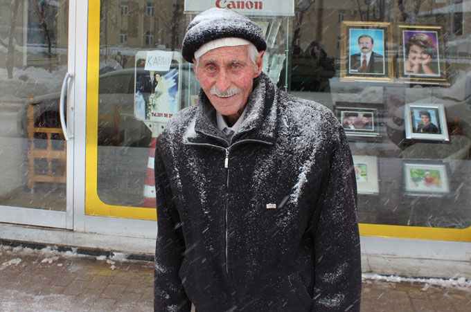 Yüksekova'da  kar yağışı yeniden başladı - 06-12-2015 11
