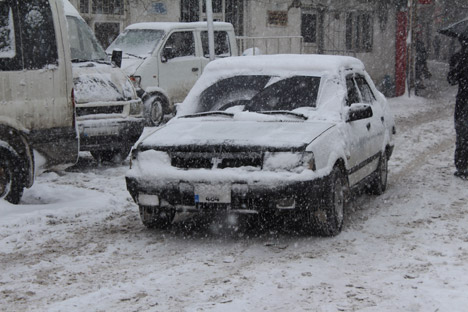 Yüksekova'da kar esareti 6