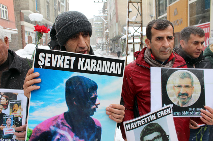 Kayıp yakınları Gazeteci Metin Göktepe'yi andı 7