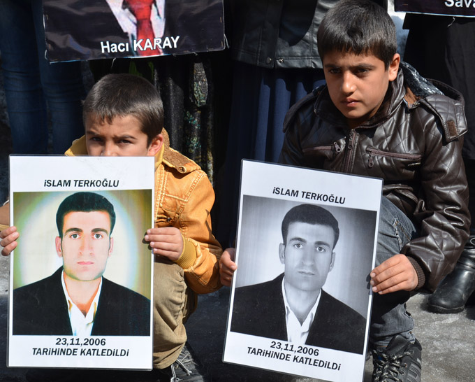 Yüksekova'da kayıp yakınları, Yaşar'ın akıbetini sordu 11