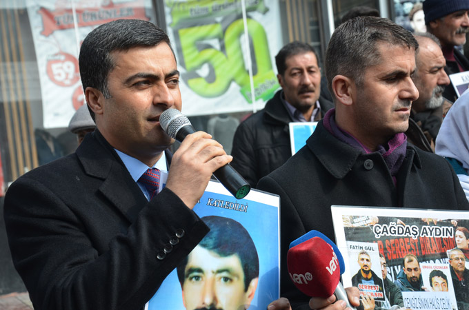 Yüksekova'da kayıp yakınları, Yaşar'ın akıbetini sordu 13