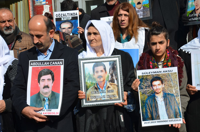 Yüksekova'da kayıp yakınları, Yaşar'ın akıbetini sordu 15