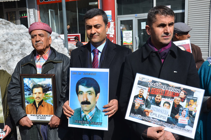 Yüksekova'da kayıp yakınları, Yaşar'ın akıbetini sordu 9