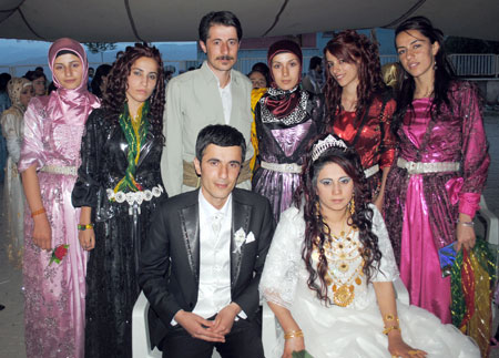 Yüksekova düğünleri (20-06-2010) 40