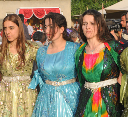 Yüksekova düğünleri (20-06-2010) 58