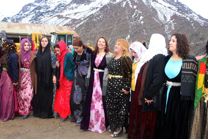 Şemdinli'de 2016 kadınlar günü kutlamasından fotoğraflar 10