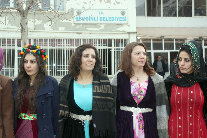 Şemdinli'de 2016 kadınlar günü kutlamasından fotoğraflar 15