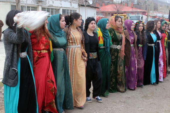 Şemdinli'de 2016 kadınlar günü kutlamasından fotoğraflar 16