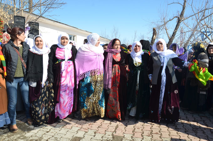 Yüksekova'da 2016 kadınlar günü kutlaması - 07-03-2016 15