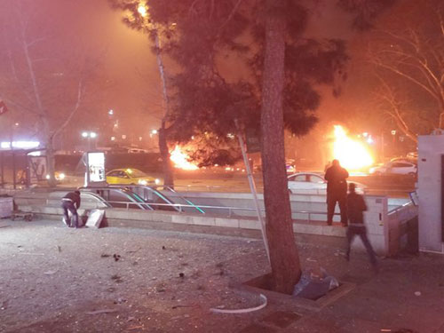 Ankara'daki patlamanın ardından ilk kareler 7