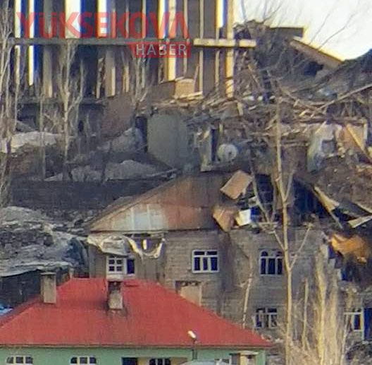 İşte Yüksekova'da top atışlarının hasar verdiği evler 2
