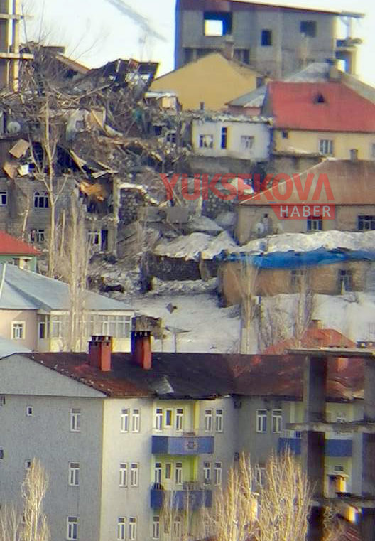 İşte Yüksekova'da top atışlarının hasar verdiği evler 8