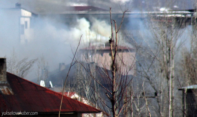 Yüksekova'da bombardıman sürüyor 2