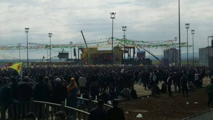 Diyarbakır’da Newroz günü 27