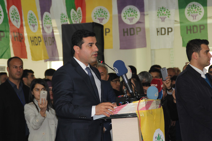 Demirtaş, HDP Hakkari kongresine katıldı 19