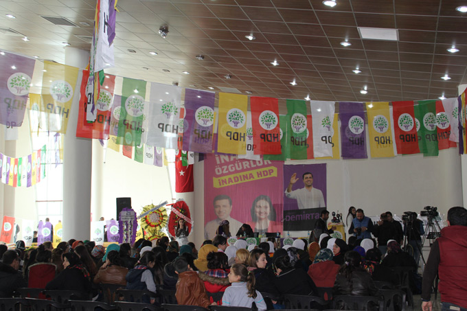 Demirtaş, HDP Hakkari kongresine katıldı 3
