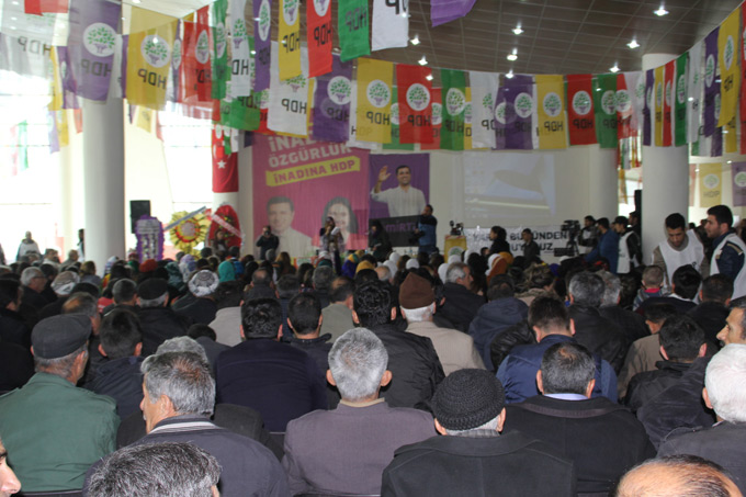 Demirtaş, HDP Hakkari kongresine katıldı 6