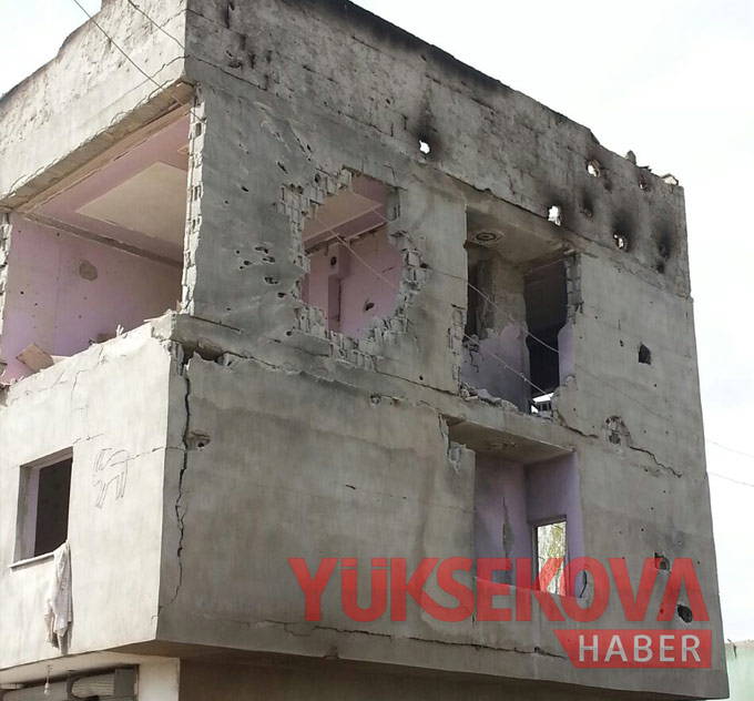 Harabeye dönen Yüksekova'dan yıkım görüntüleri 10