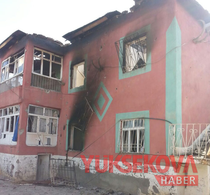 Harabeye dönen Yüksekova'dan yıkım görüntüleri 23