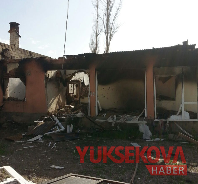 Harabeye dönen Yüksekova'dan yıkım görüntüleri 24