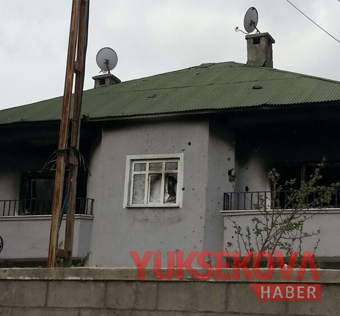 Harabeye dönen Yüksekova'dan yıkım görüntüleri 3