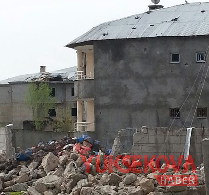 Harabeye dönen Yüksekova'dan yıkım görüntüleri 6