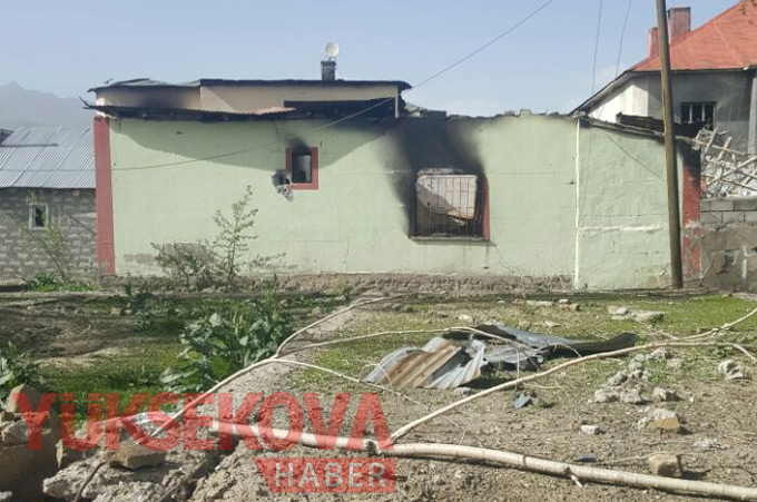 Yüksekova'nın o mahallesinde çatışma ve bombardıman izleri 16