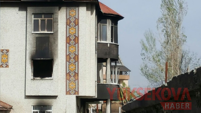 Yüksekova'nın o mahallesinde çatışma ve bombardıman izleri 2