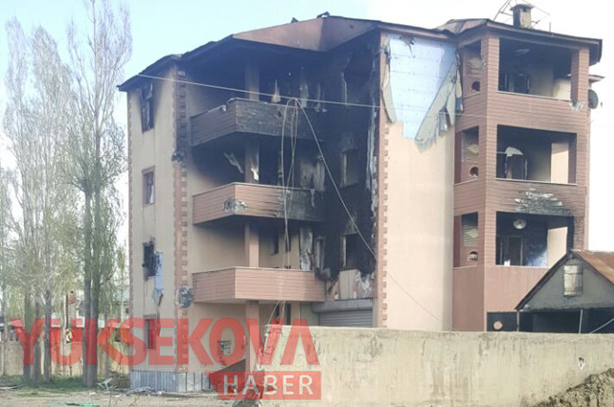 Yüksekova'nın o mahallesinde çatışma ve bombardıman izleri 21