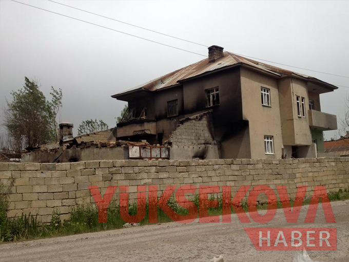 Harabeye dönen Yüksekova'dan yeni fotoğraflar 33