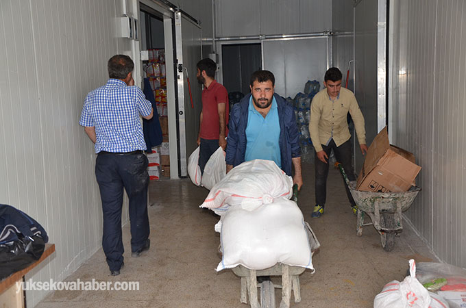 HDP'li vekiller gıda dağıtım çalışmasına katıldı 15