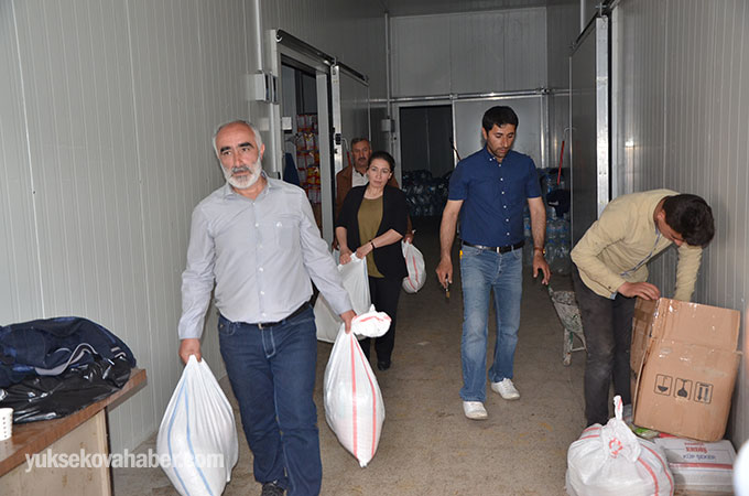HDP'li vekiller gıda dağıtım çalışmasına katıldı 6
