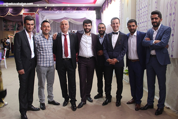 Özdemir ailesinin Yüksekova'daki düğün töreninden fotoğraflar 31
