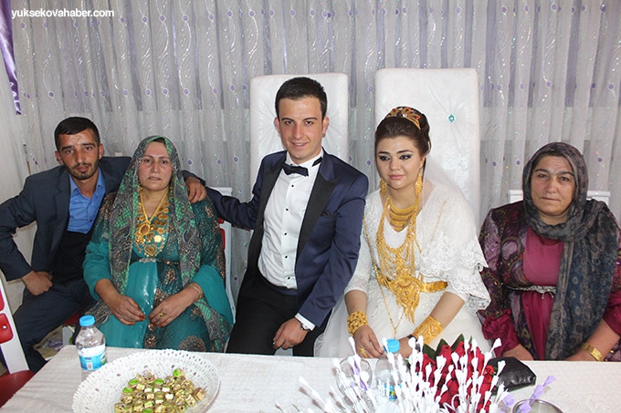 Özdemir ailesinin Yüksekova'daki düğün töreninden fotoğraflar 47
