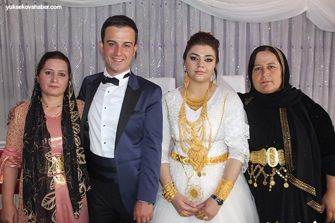 Özdemir ailesinin Yüksekova'daki düğün töreninden fotoğraflar 50