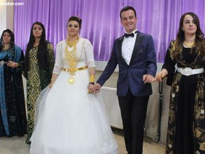 Özdemir ailesinin Yüksekova'daki düğün töreninden fotoğraflar