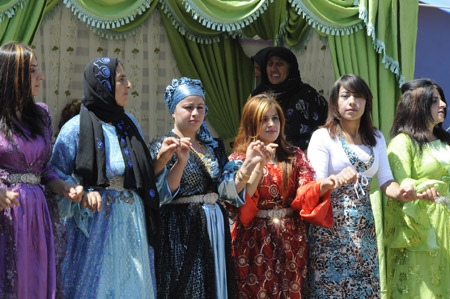 Yüksekova Düğünleri (27.06 2010) 13
