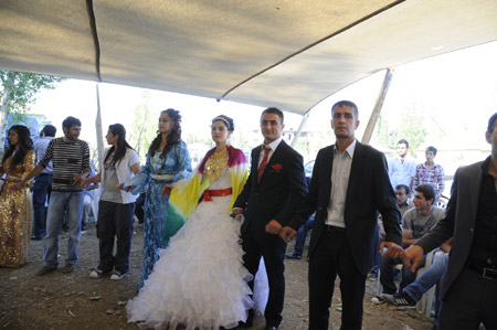 Yüksekova Düğünleri (27.06 2010) 36