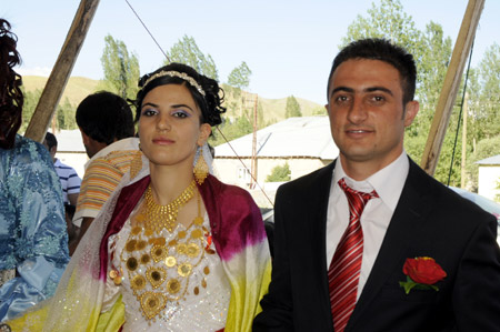 Yüksekova Düğünleri (27.06 2010) 7