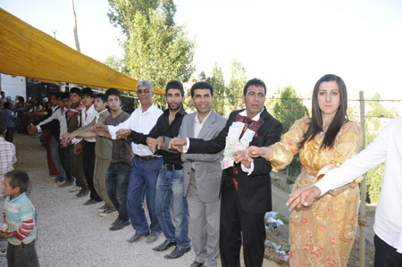 Yüksekova Düğünleri (27.06 2010) 89