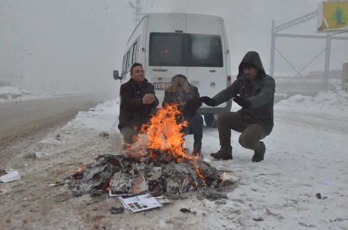 Yüksekova'da aşırı soğuklar hayatı felç etti - haber fotoğrafları 15