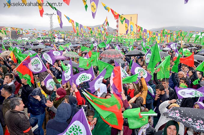 HDP'nin Yüksekova mitinginden fotoğraflar 13