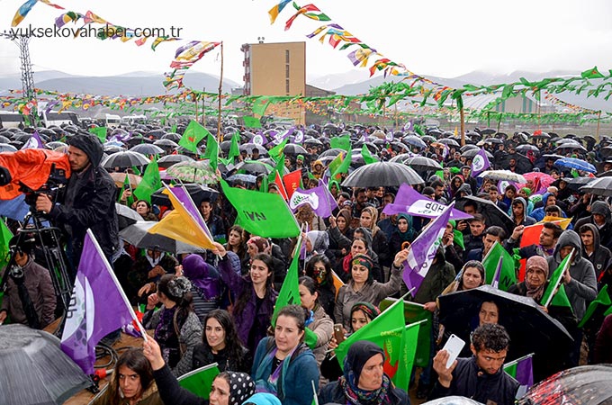 HDP'nin Yüksekova mitinginden fotoğraflar 4